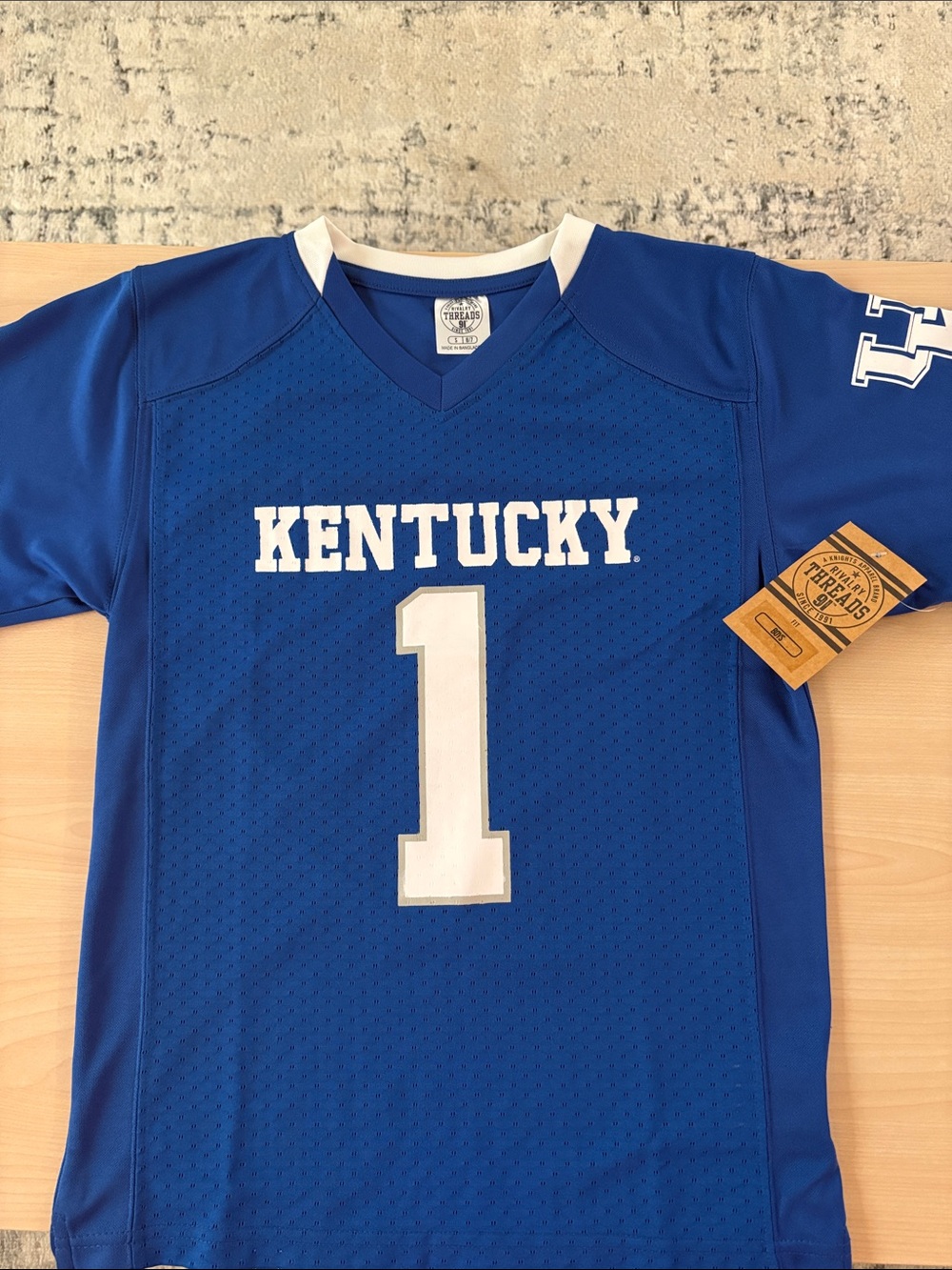 NWT Boys Rivalry Threads Kentucky Wildcats Youth Mesh Jersey Small 6-7 Unisex